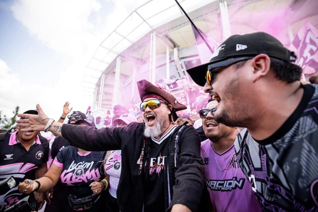 Paixão rosa e preta