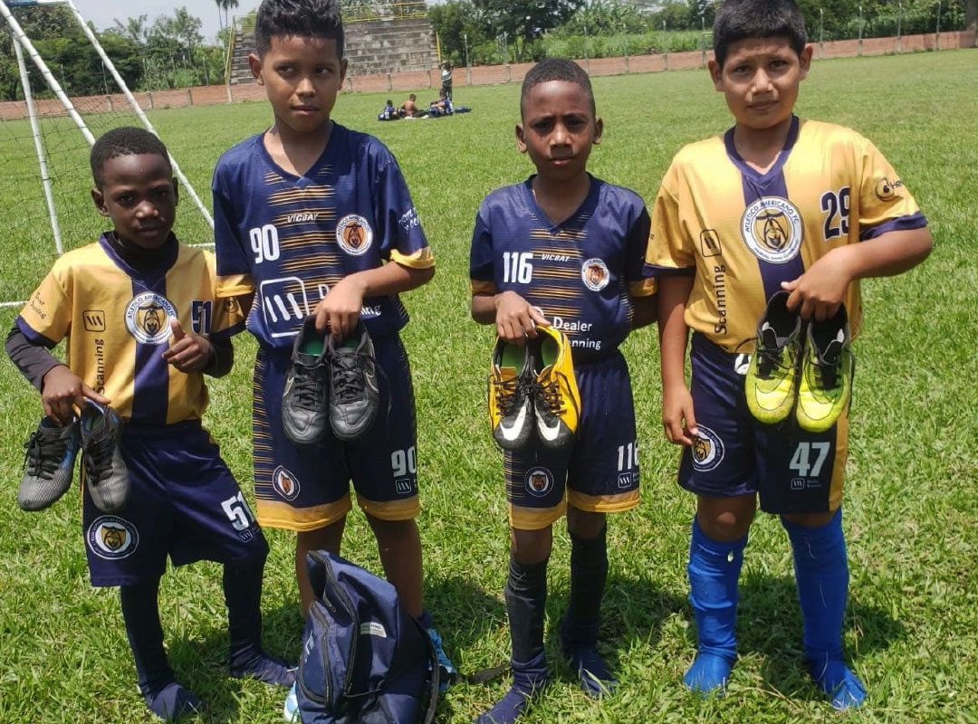 FutbolTech-Transforming-Lives-through-Soccer,-English-Education,-and-Technology-06