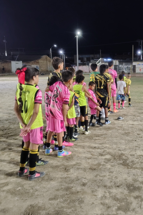 FutbolTech transforms young lives 06